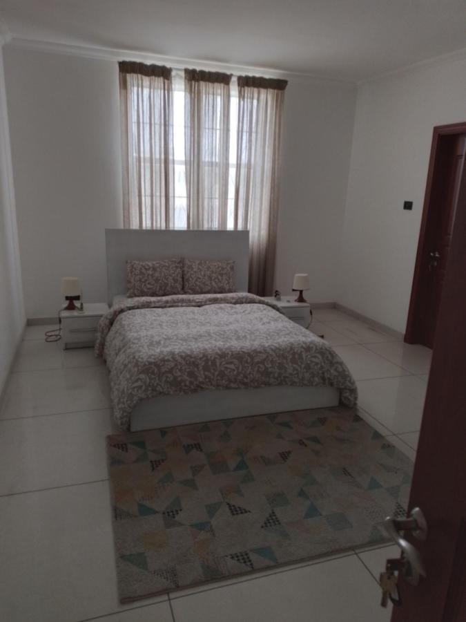 Tricia'S Place - One Family At A Time Apartment Accra Bagian luar foto